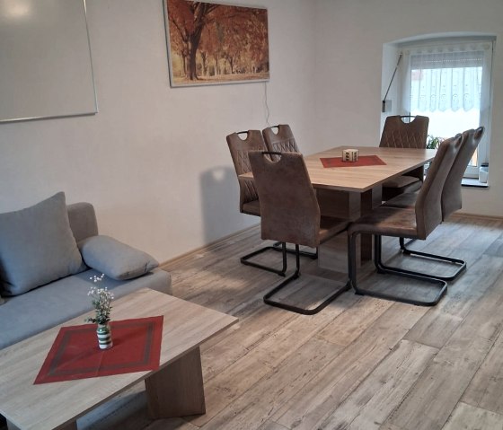 Wohnzimmer mit Sitzbereich Wohnzimmer mit Sitzbereich