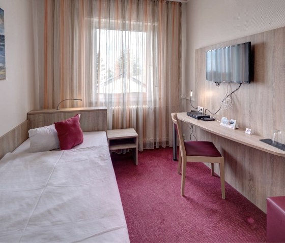 Einzelzimmer Urban (2) Einzelzimmer Urban (2)