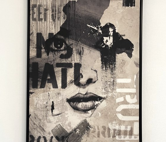 Modernes Bild im Wohnzimmer Modernes Bild im Wohnzimmer