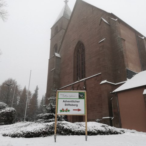 Adventlicher Stiftsberg - Stiftskirche, © TI Bitburger Land Adventlicher Stiftsberg - Stiftskirche, © TI Bitburger Land