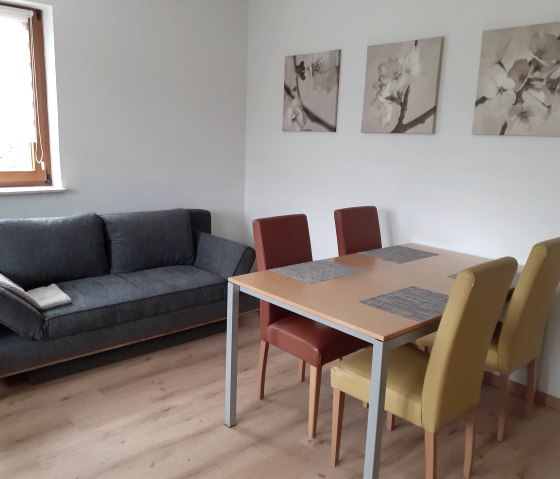 Gemütliche Sitzecke und Schlafcouch, © TI Bitburger Land Gemütliche Sitzecke und Schlafcouch, © TI Bitburger Land