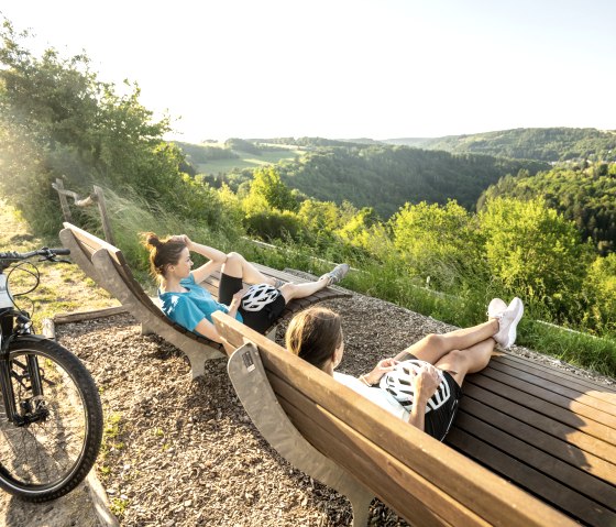 Ausblick auf Kyllburg und die waldreiche Eifel, Kyll-Radweg bei Wilsecker, © Eifel Tourismus GmbH, Dominik Ketz Ausblick auf Kyllburg und die waldreiche Eifel, Kyll-Radweg bei Wilsecker, © Eifel Tourismus GmbH, Dominik Ketz