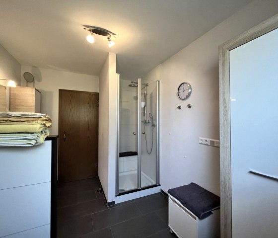 Badezimmer mit Dusche Badezimmer mit Dusche