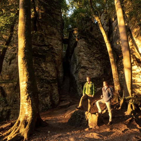 Zonsopgang in de rotsachtige Duivelskloof, © Eifel Tourismus GmbH, Dominik Ketz Zonsopgang in de rotsachtige Duivelskloof, © Eifel Tourismus GmbH, Dominik Ketz