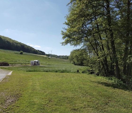 Wohnmobilstellplatz in Enzen, © Karin Elsen Wohnmobilstellplatz in Enzen, © Karin Elsen