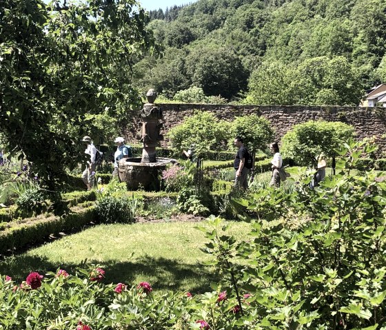 Schlossführung Eiserner Garten Schloss Malberg, © TI Bitburger Land Schlossführung Eiserner Garten Schloss Malberg, © TI Bitburger Land