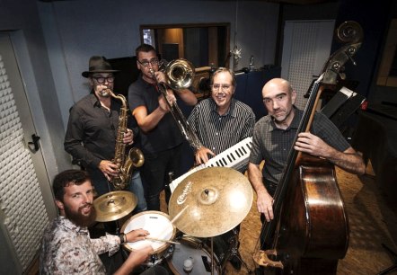 Tritone Studio Band, © Band Tritone Studio Band, © Band