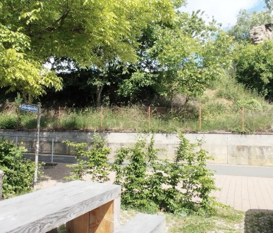 Rastplatz bei Burg Bettingen, © TI Bitburger Land Rastplatz bei Burg Bettingen, © TI Bitburger Land