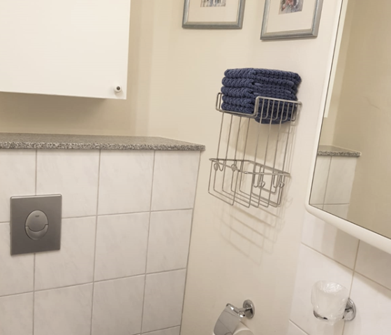 2021-12-15 22_16_17- BAD FeWo Window 2021-12-15 22_16_17- BAD FeWo Window