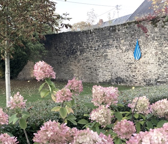 Der Bürgerpark in Dudeldorf liegt am Stadttor. Im Bürgerpark finden Sie eine Tafel mit Informationen zu Rad- und Wanderwegen., © TI Bitburger Land Der Bürgerpark in Dudeldorf liegt am Stadttor. Im Bürgerpark finden Sie eine Tafel mit Informationen zu Rad- und Wanderwegen., © TI Bitburger Land