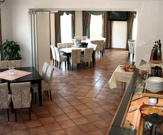 Restaurant02 Restaurant02