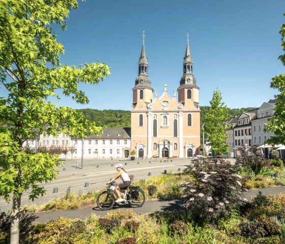 Basilique, Prüm sur la piste cyclable Eifel-Ardennes, © Eifel Tourismus GmbH, Dominik Ketz Basilique, Prüm sur la piste cyclable Eifel-Ardennes, © Eifel Tourismus GmbH, Dominik Ketz