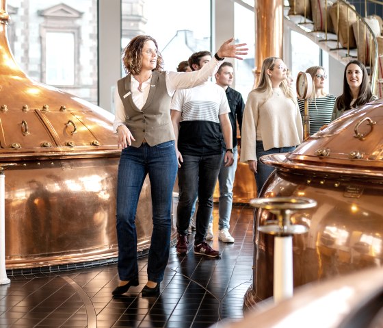 A group on a guided tour of the Bitburger Erlebniswelt, © Bitburger Braugruppe A group on a guided tour of the Bitburger Erlebniswelt, © Bitburger Braugruppe