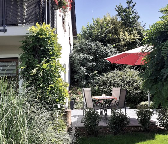 Eigene Sonnenterrasse, © TI Bitburger Land Eigene Sonnenterrasse, © TI Bitburger Land