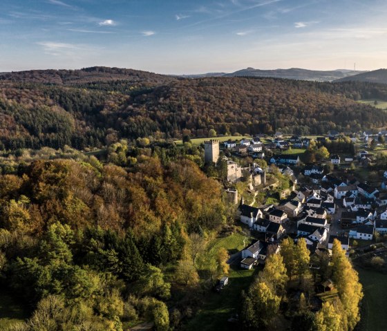 View of Kerpen with Kerpen Castle on the Eifelsteig trail, © Eifel Tourismus GmbH, D. Ketz View of Kerpen with Kerpen Castle on the Eifelsteig trail, © Eifel Tourismus GmbH, D. Ketz