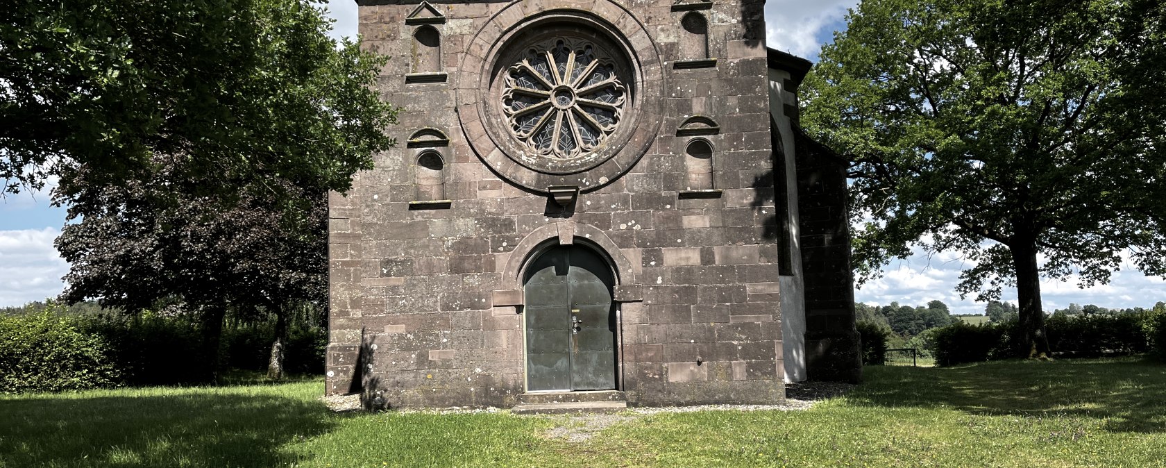 Frohnert Chapel Oberkail on the Oberkail Hinmmerod Loop hiking trail, © TI Bitburger Land Frohnert Chapel Oberkail on the Oberkail Hinmmerod Loop hiking trail, © TI Bitburger Land