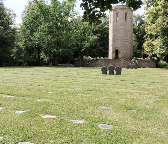 Ehrenfriedhof, © Tourist-Information Bitburger Land