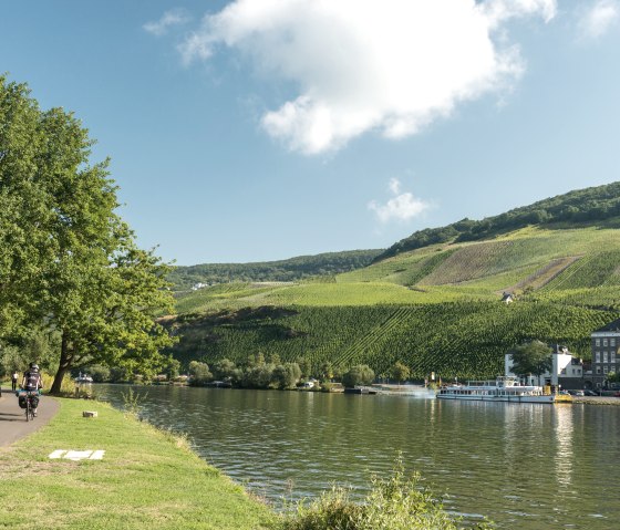 Moselle valley near Bernkastel-Kues, &copy; Dominik Ketz / Rheinland-Pfalz Tourismus GmbH