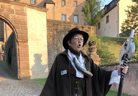 Le veilleur de nuit Johann vous montre "son" Malberg, © TI Bitburger Land