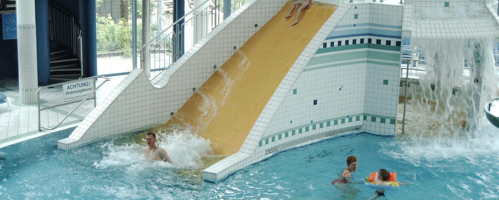 Cascade, &copy; Cascade