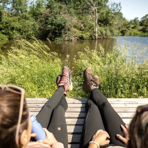 Relaxed rest at Mußeplatz, fishing pond on Richelberg, stream path, © Eifel Tourismus GmbH, Dominik Ketz