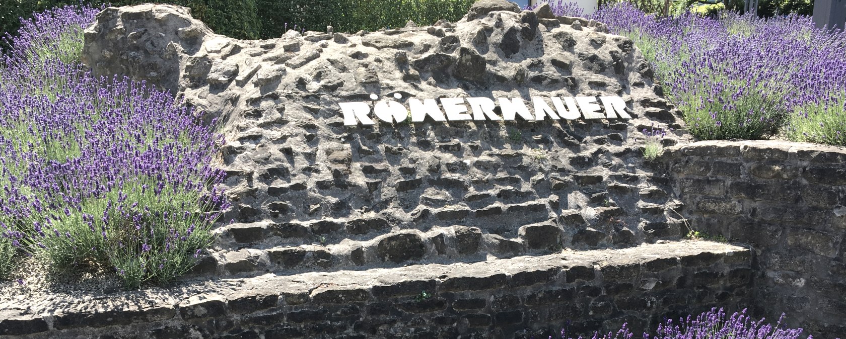 Romeinse muur op de archeologische route van Bitburg, © Tourist-Info Bitburger Land