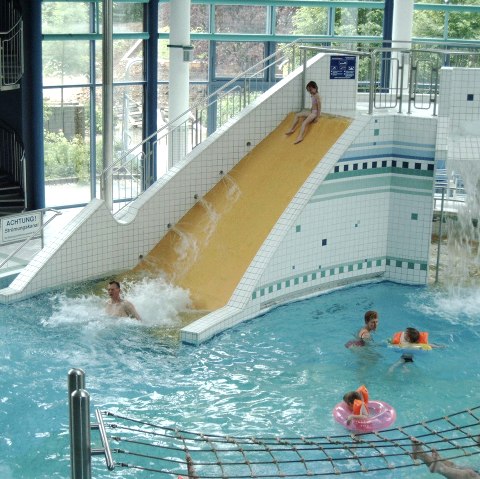 Cascade, &copy; Cascade