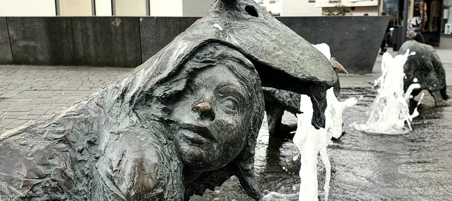 Gäßestrepper Brunnen in Bitburg, © se_photogroove