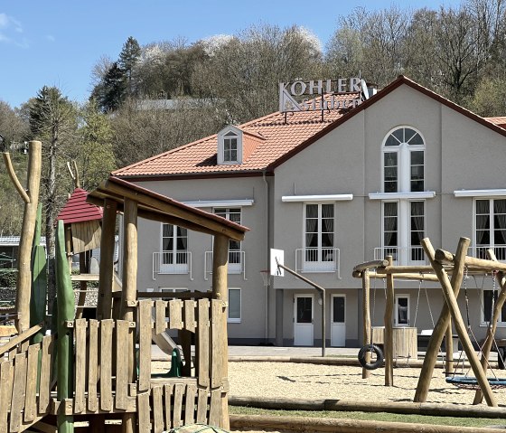 K&ouml;hler Stuben mit eigenem Spielplatz, &copy; 'TI Bitburger Land