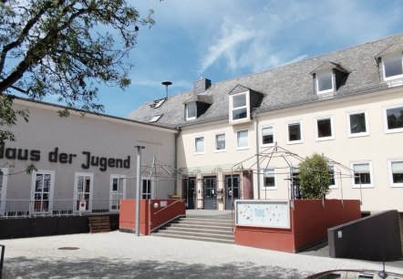 Außenansicht Haus der Jugend Bitburg, © TI Bitbuger Land