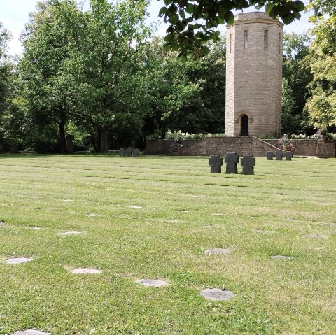 Ehrenfriedhof, © Tourist-Information Bitburger Land
