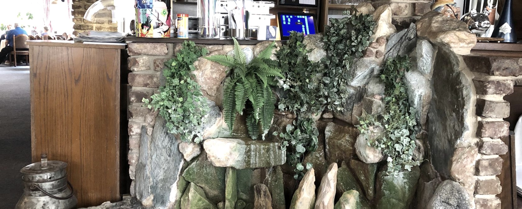 Thekenbereich - Restaurant Zagreb, © Tourist-Information Bitburger Land