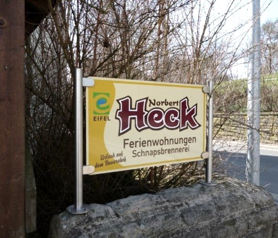 Einfahrt, &copy; Norbert Heck Halsdorf