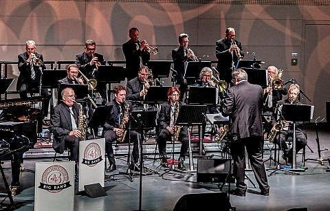 Bankers, &copy; Emile Mentz