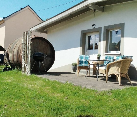 FeWo H&uuml;hn Terrasse(c)TIBitMeS (4)