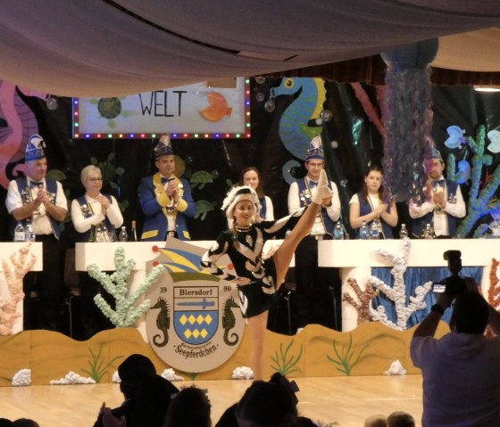 Solomariechen beim Tanzen, &copy; TI Bitburger Land