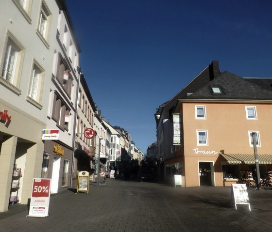 Nice shops in the pedestrian zone, &copy; Bernd P&uuml;tz