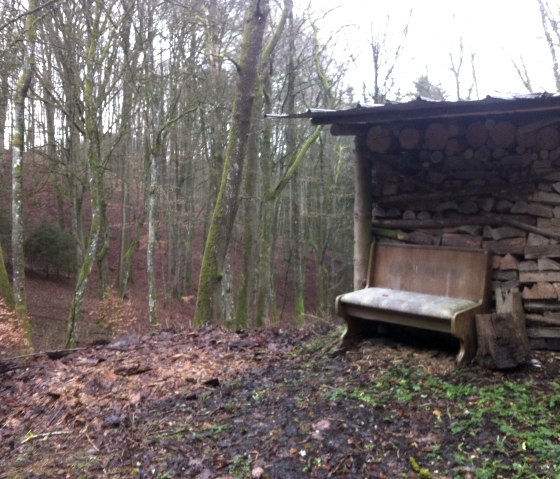 Bank am Wegesrand, &copy; Harald Geimer