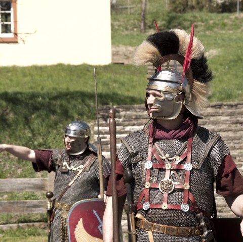 Zwei R&ouml;mer auf Villa Otrang, &copy; Ferienregion Bitburger Land