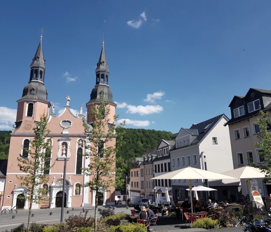 Prüm Basilica in spring, © Tourist-Information Prümer Land Sebastian Wiesen