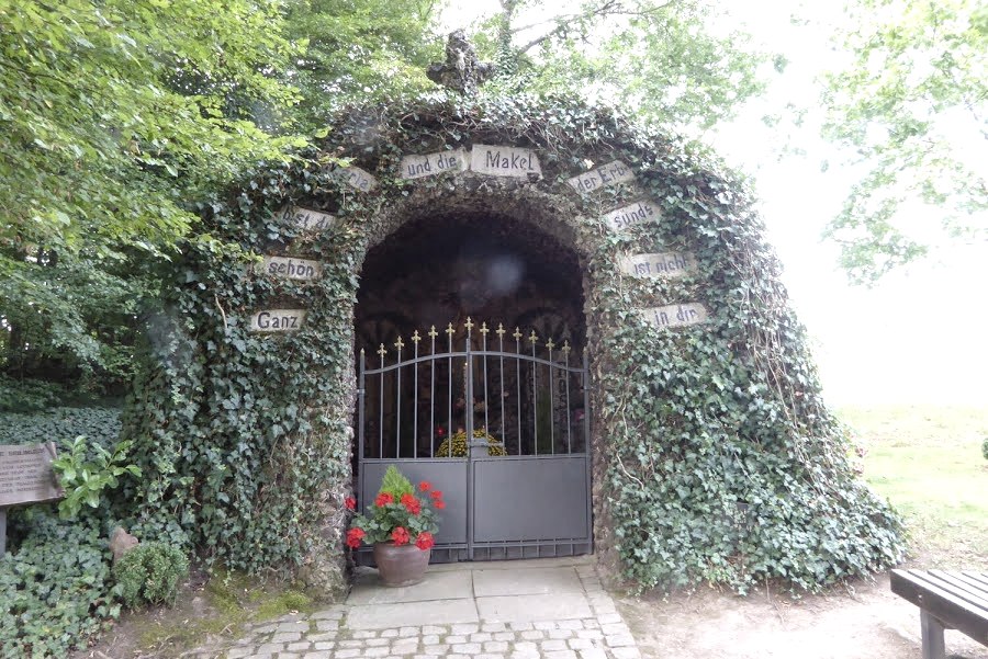 Lourdesgrotte - Grottenweg, © Eifelverein Ortsgruppe Speicher