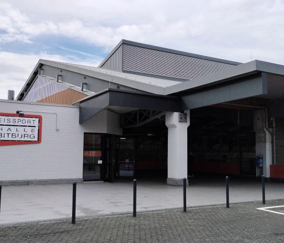Eissporthalle Eingang, © TI Bitburger Land