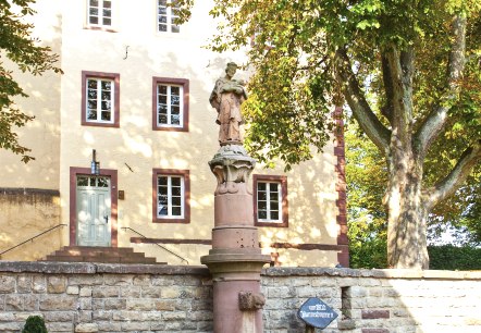 Johannesbrunnen in Dudeldorf, © TI Bitburger Land