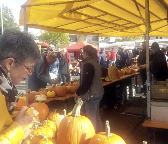 Bauernmarkt, &copy; Archiv Stadtverwaltung W. Kr&auml;mer