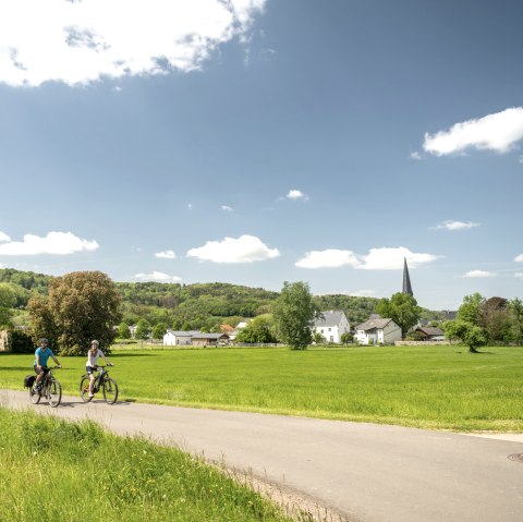 Entspannte Familien-Radtour, © Archiv Eifel Tourismus GmbH, Fotograf: intention Werbeagentur