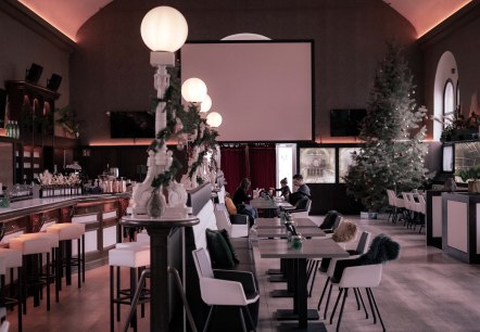 Turnhalle Innenraum, © Steffanie Reichert