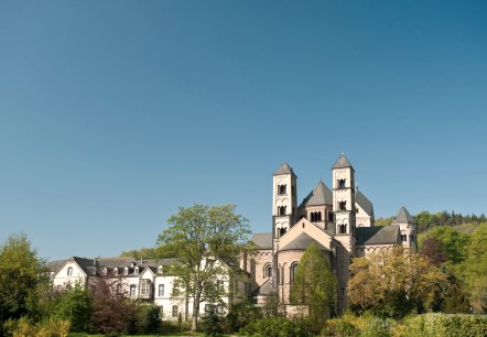 Maria Laach Abbey on Lake Laach, &copy; Dominik Ketz Fotographie / Rheinland-Pfalz Tourismus GmbH
