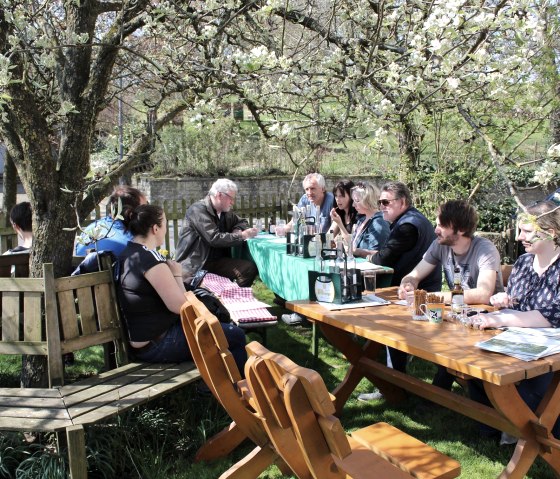 Beisammensein, &copy; Norbert Heck Halsdorf