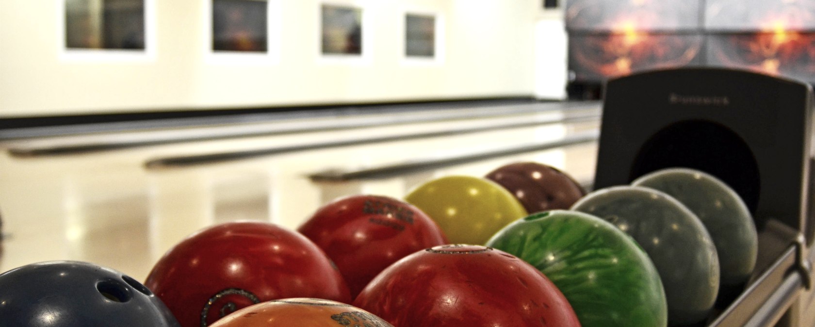 Spielspaß auf der Bowling Bahn in Bitburg, © TI Bitburger Land