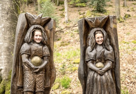 Become a fairytale character yourself on the Bollendorf fairytale trail, © Eifel Tourismus GmbH, Dominik Ketz